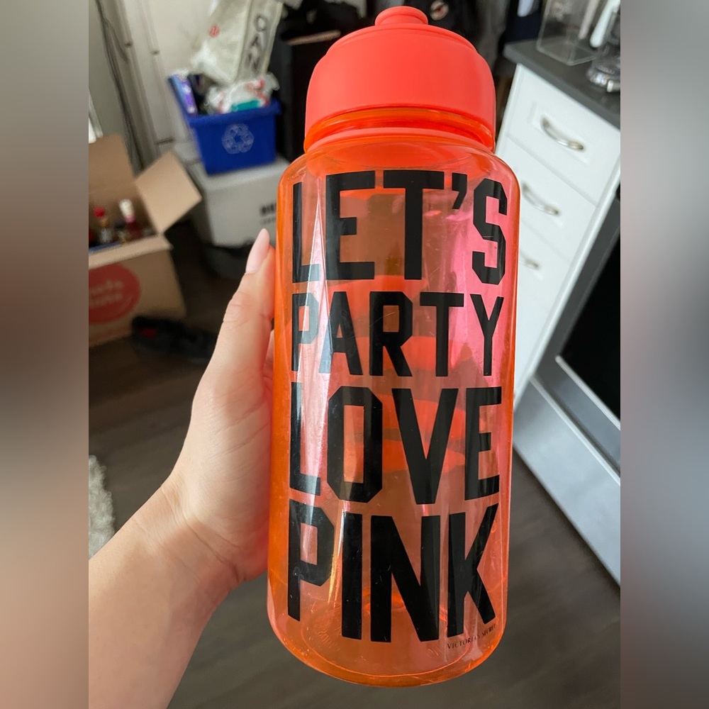 VS Pink Water Bottle